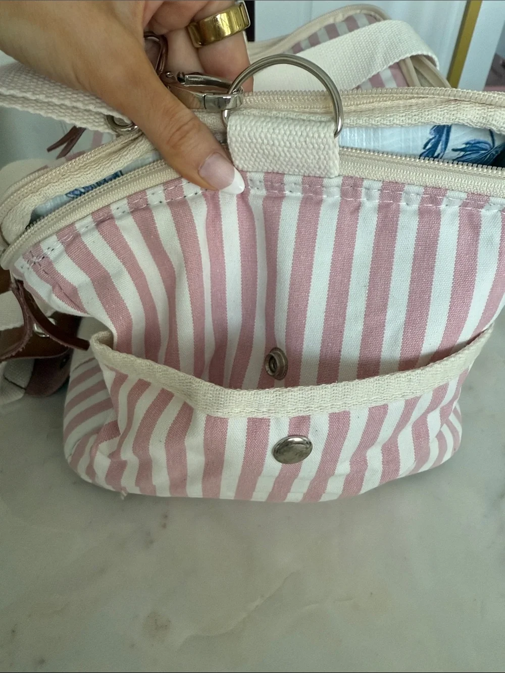 business & pleasure Striped Pink Canvas cooler Bag - Picture 6 of 6